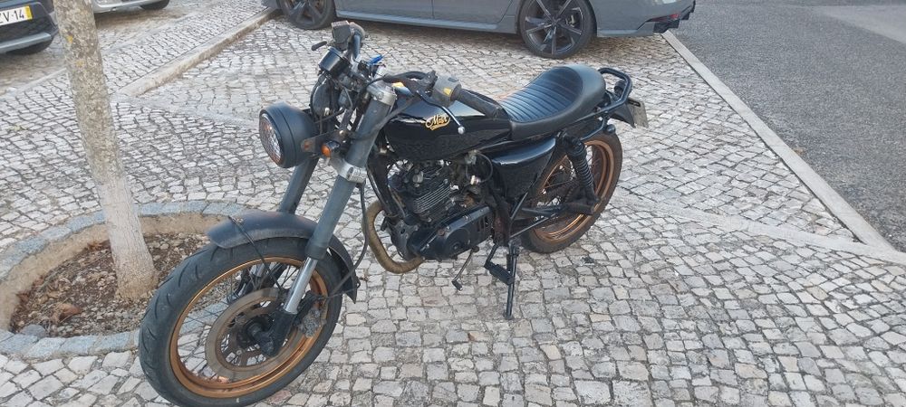 Mash seventy 125cc Cafe Racer