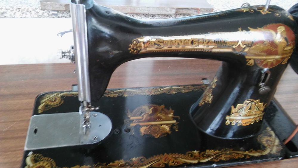 Máquina de costura Singer