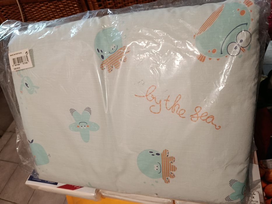 Edredom e protetor de berço NOVO