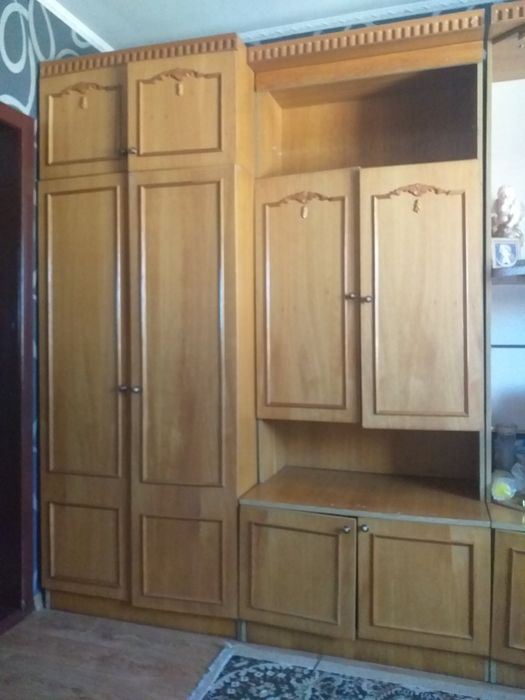 Продам шафу срочно