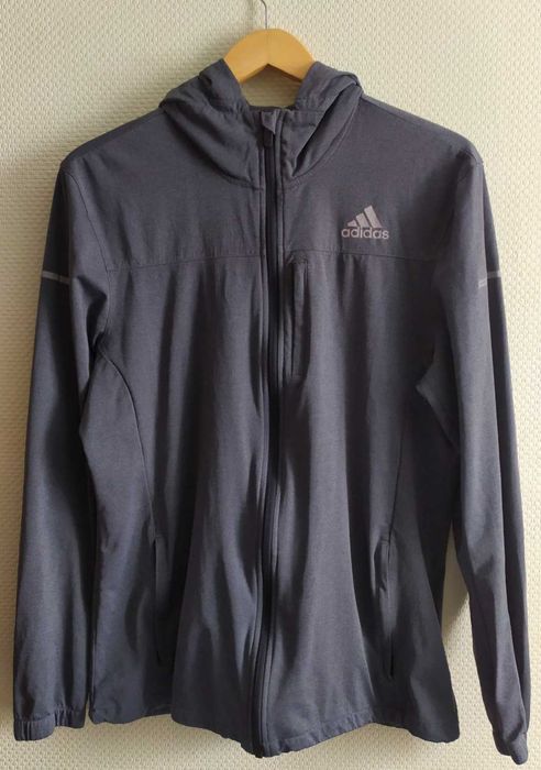 Adidas Running лёгкая беговая ветровка с капюшоном — размер L