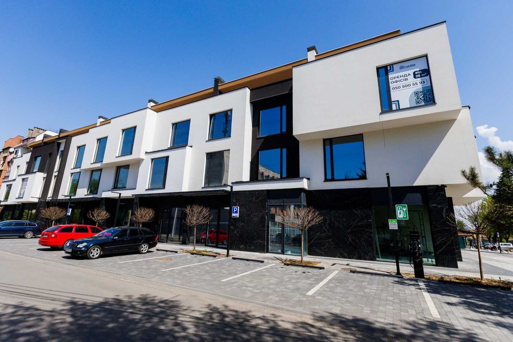 Оренда офісу 230 м² у бізнес-центрі UBC, Ужгород, 4 поверх – BC 405