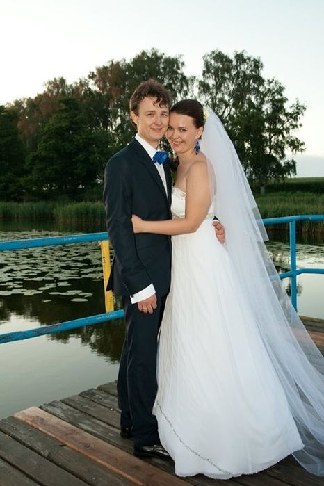 Śliczna suknia ślubna