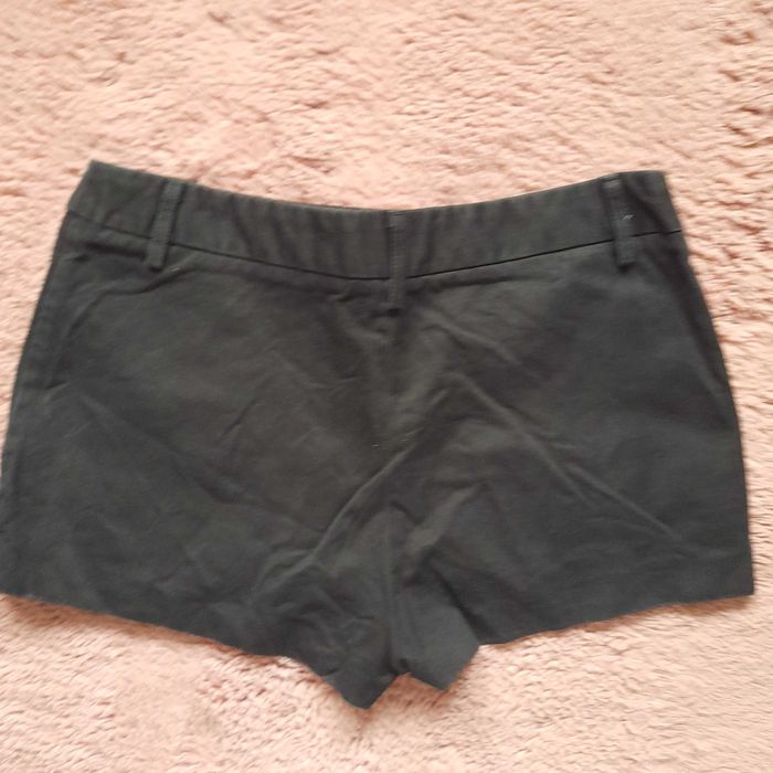 Spodenki moschino r.38