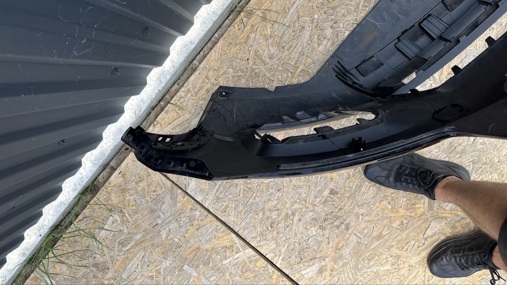 Бампер Volvo XC40 C40 2017-2021 вольво