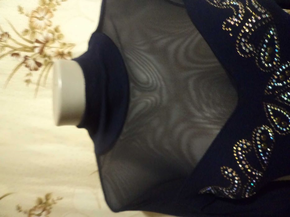 платье красивое 48-50 р