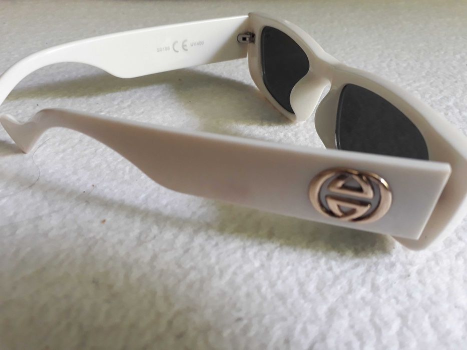 Окуляри сонцезахисні білі