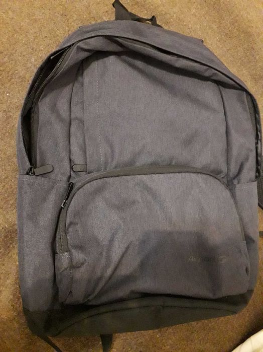 Mochila Airport com varios compartimentos NOVA 10€