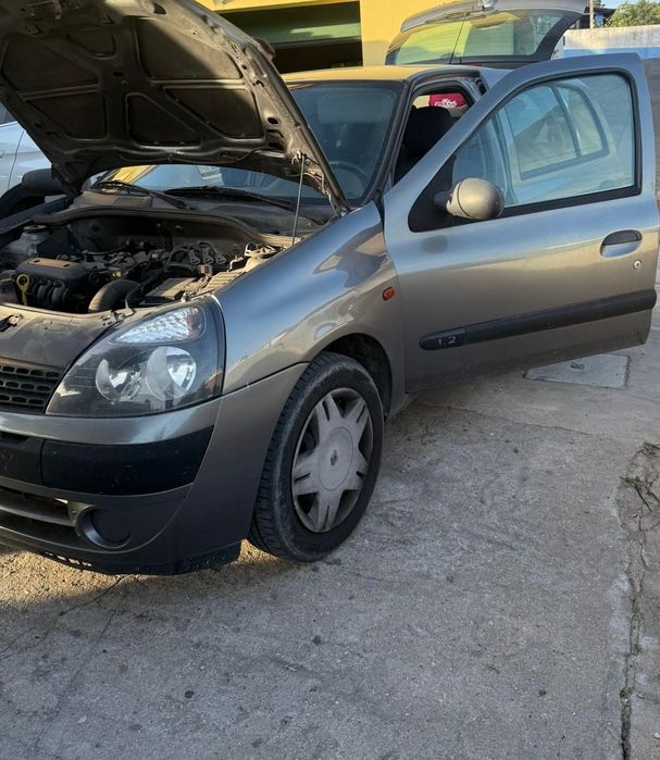 Renault Clio ii 1.2 8v