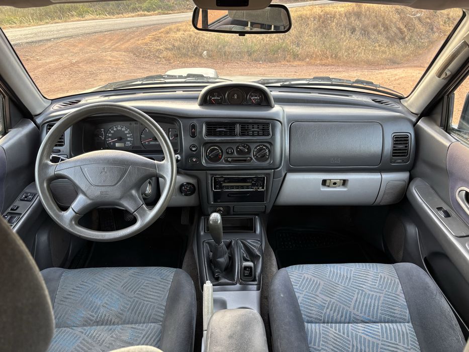 Mitsubishi Pajero Sport 2.5 TD GLS