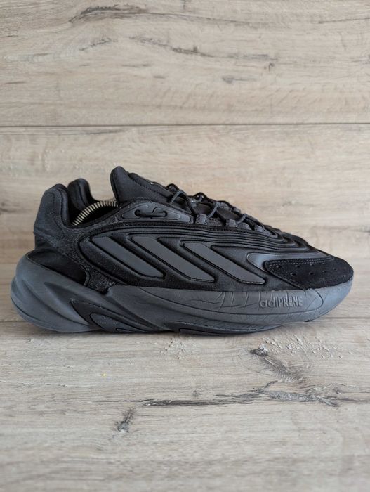 Кроссовки б/у Адидас  Adidas Ozelia 44 р 28.5 см