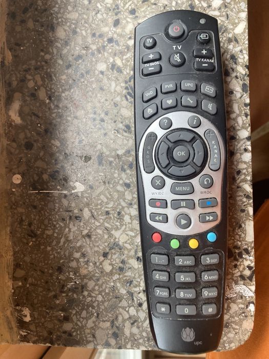 Pilot do telewizora/dekodera upc