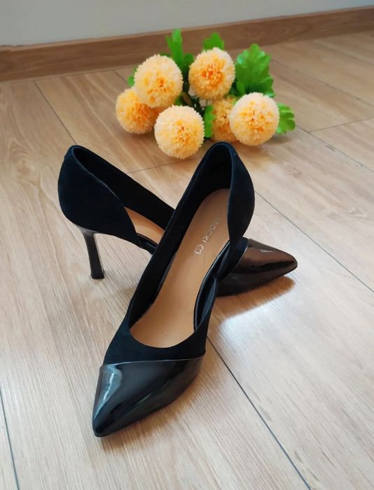 Szpilki, czółenka czarne Lasocki 39 skóra zamszowa