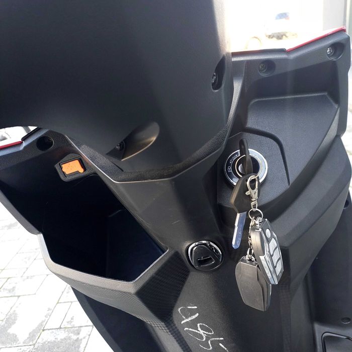 Електроскутер FORTE LEON PRO 2500W 72V/32Ah, гарантія, доставка