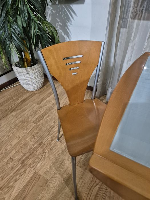 Mesa para sala ou cozinha