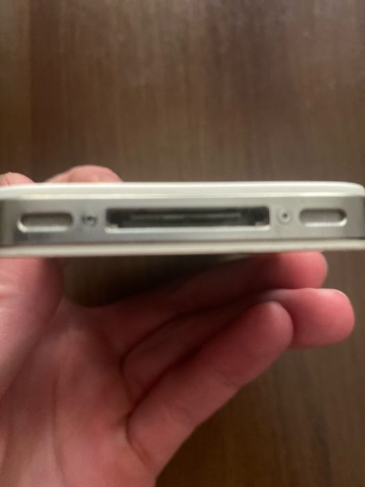 Продам айфон 4 без айклауда либо обмен на чтото жду придложений