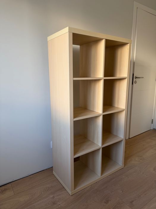 Estante IKEA KALLAX 8 Cubos (77x147 cm) – Cor Madeira Clara