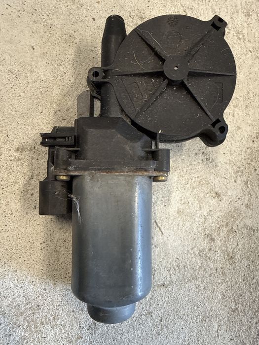 Motor vidro eletrico Renault Clio 2000