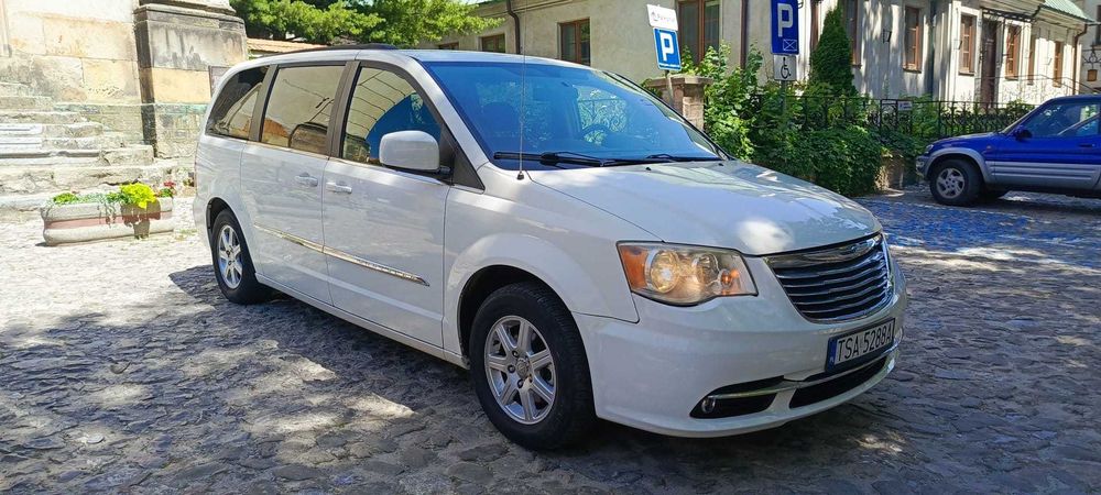 chrysler town & country 3.6