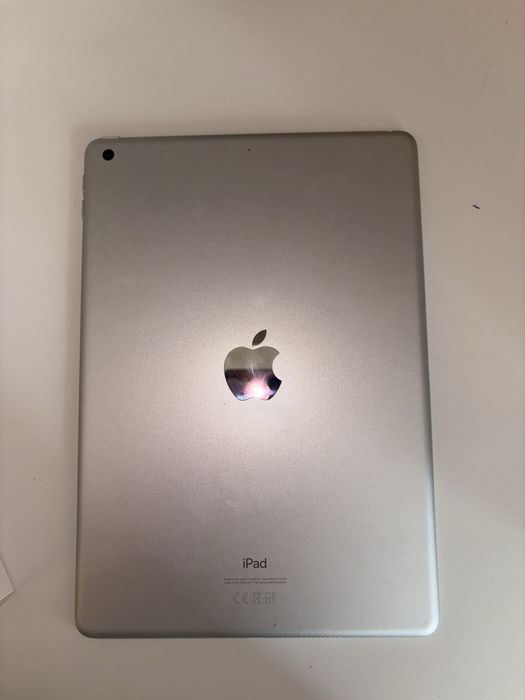 iPad 8ª Geração 128 GB + Apple Pencil | Bom estado