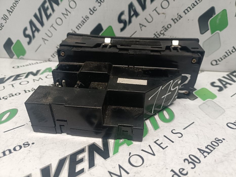 Comando / botão / interruptor vidros frente direito BMW X5 (E53)