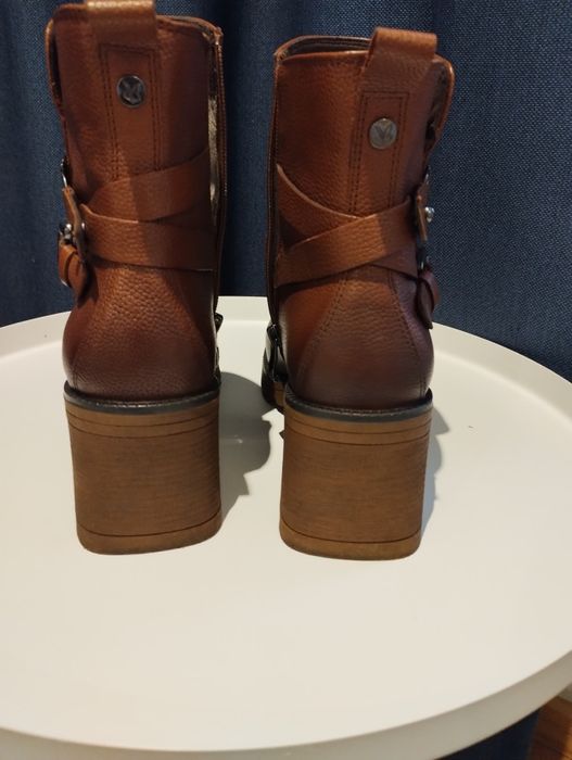 Kasztanowo - rude skórzane botki Caprice