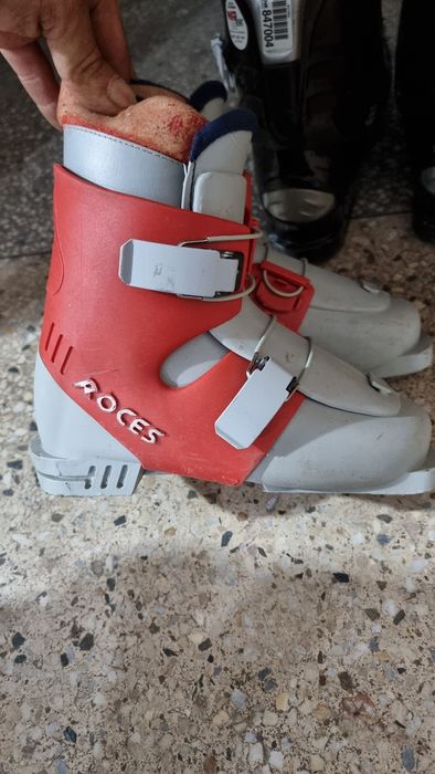 Горнолыжные ботинки детские  34 размер