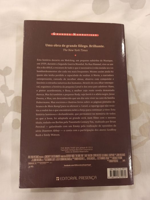 Livro "A rapariga que roubava livros" de Markus Zusak