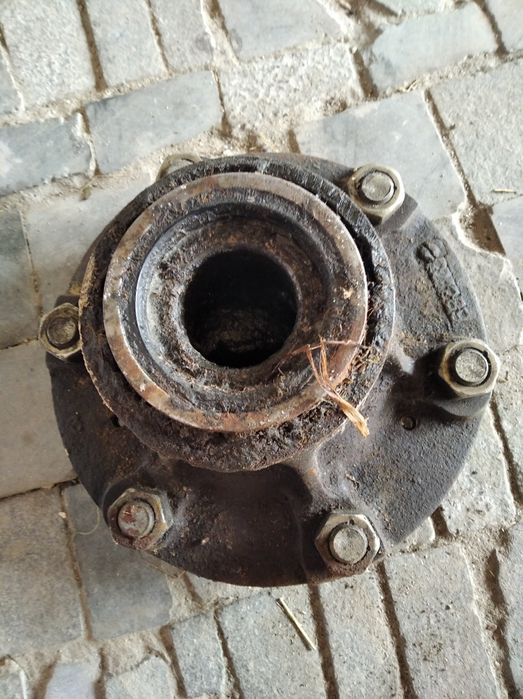 Продам ступицю газоновську