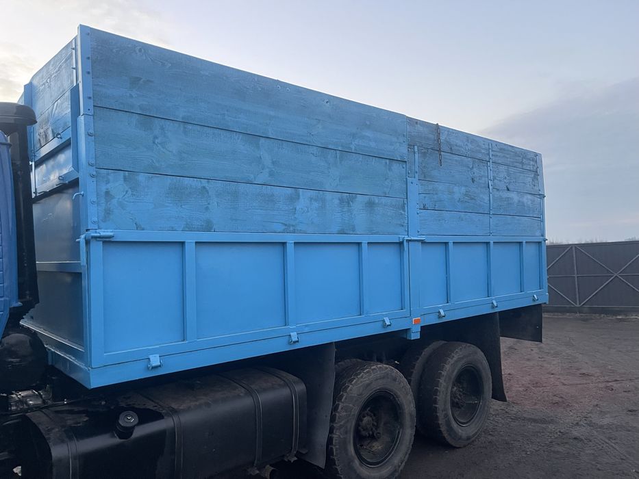 Продам бортовий кузов камаз