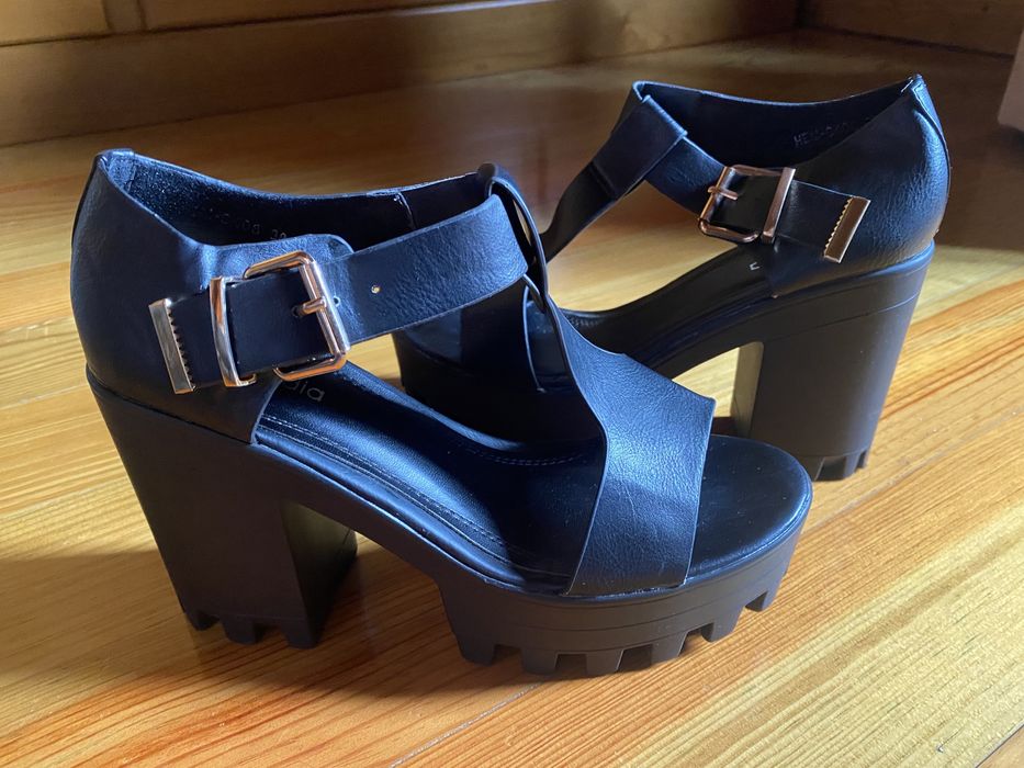 Sandalias de senhora…