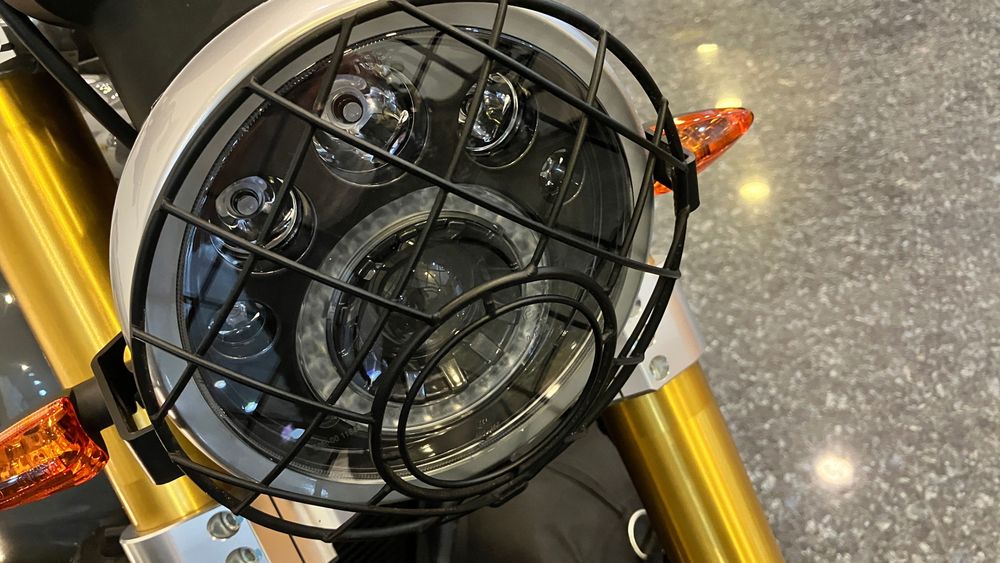 Fantic Caballero 500 Scrambler Deluxe theme. Approx 6800km. Many upgrades!