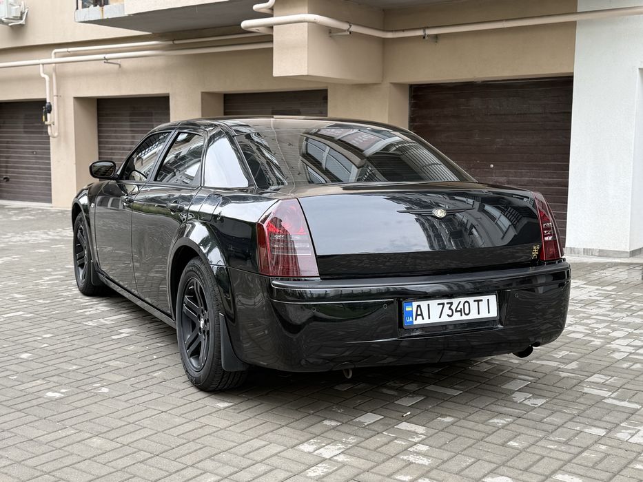 Продам Chrysler 300C
