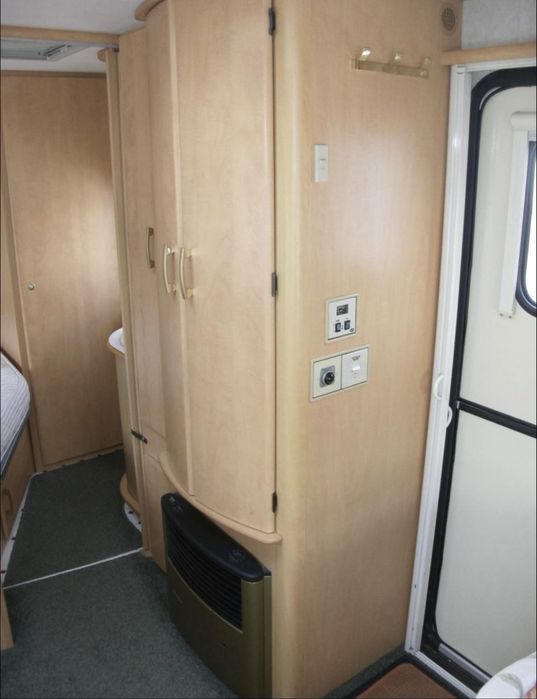 Caravana inglesa , CAMA FIXA, impecavel 2007