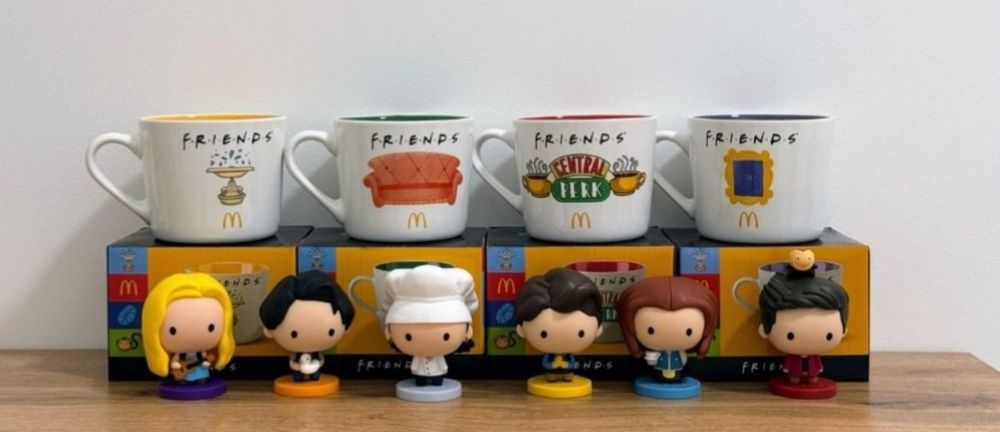Чашки Друзі фігурки кружки Friends фигурки  Макдональдз  Друзі Friends McDonald's чашки Друзья