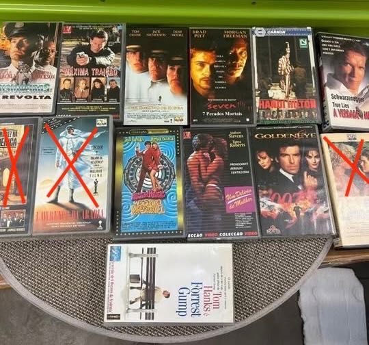 Filmes em VHS (vários géneros)