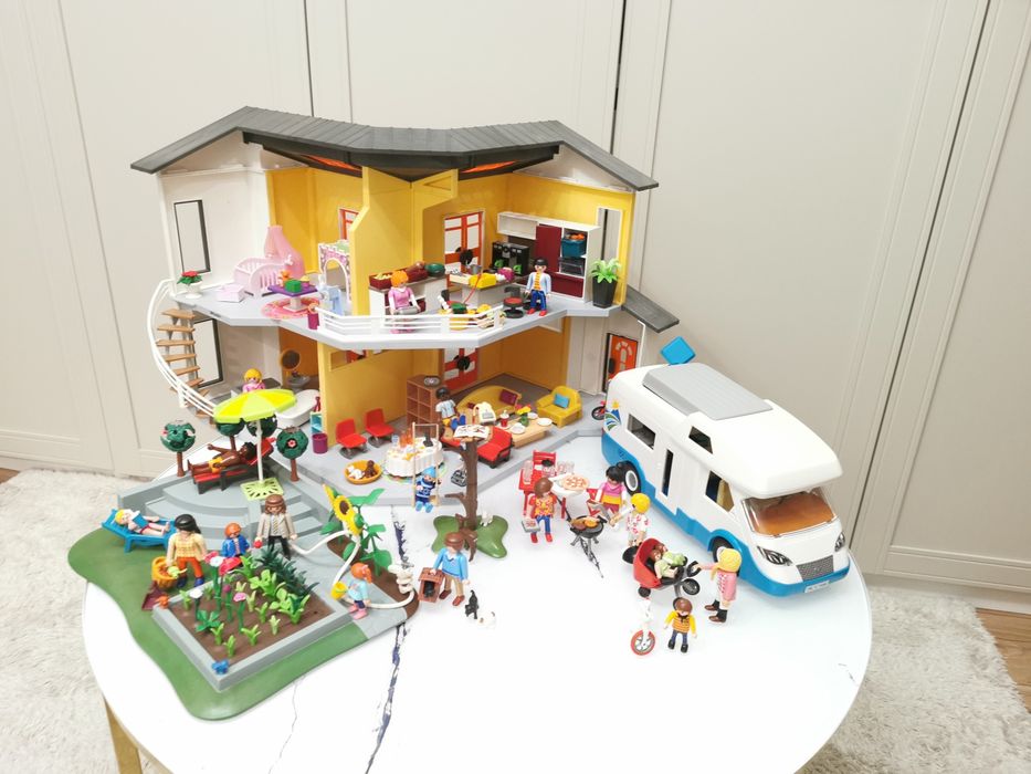 Playmobil ogromna nowoczesny dom 9266  z kamperem