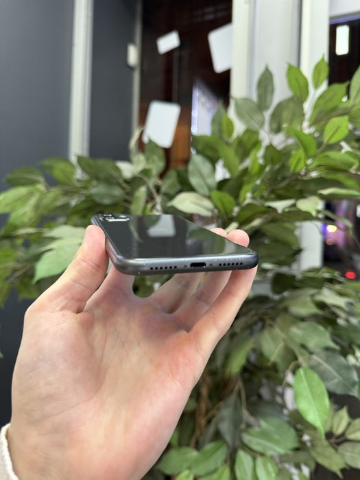 iPhone 11 64GB Black