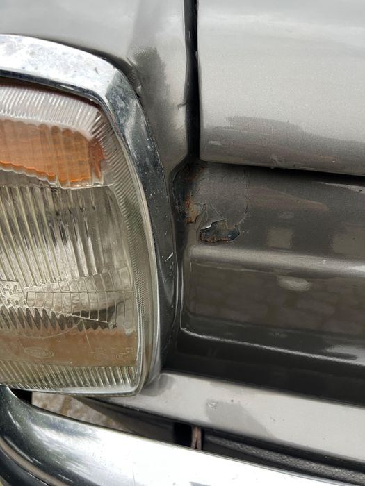 Mercedes Benz 220D (W115) - Negociável