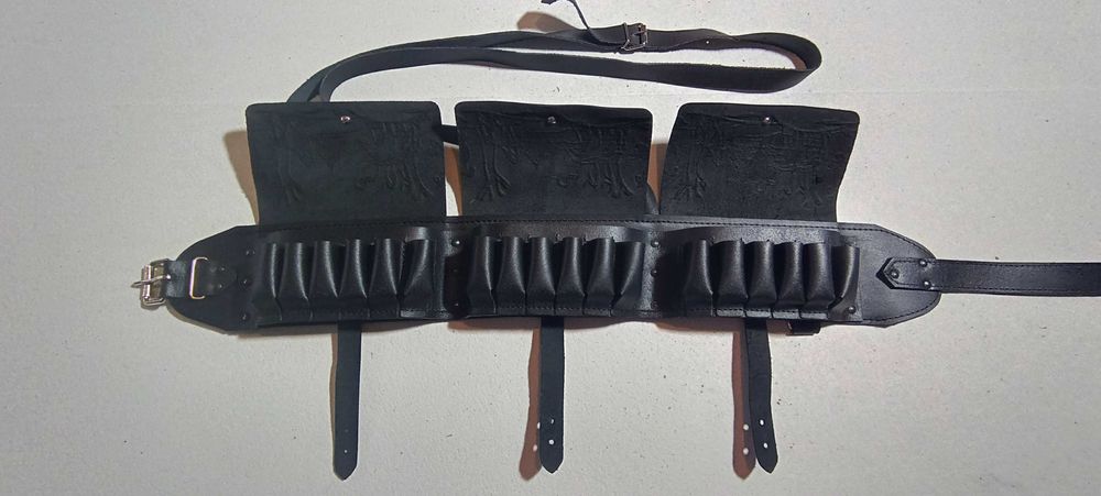 Патронташ кожаный закрытый двухрядный на 36патр.(12,16к)"Подарочный"