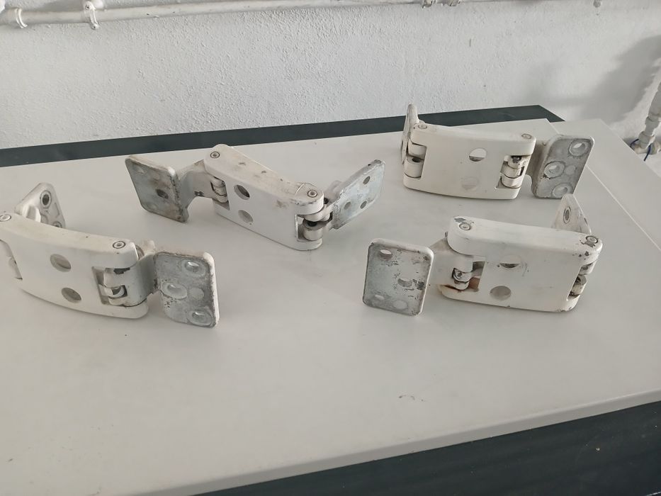 Dobradiças Portas traseiras Mercedes Sprinter 180graus