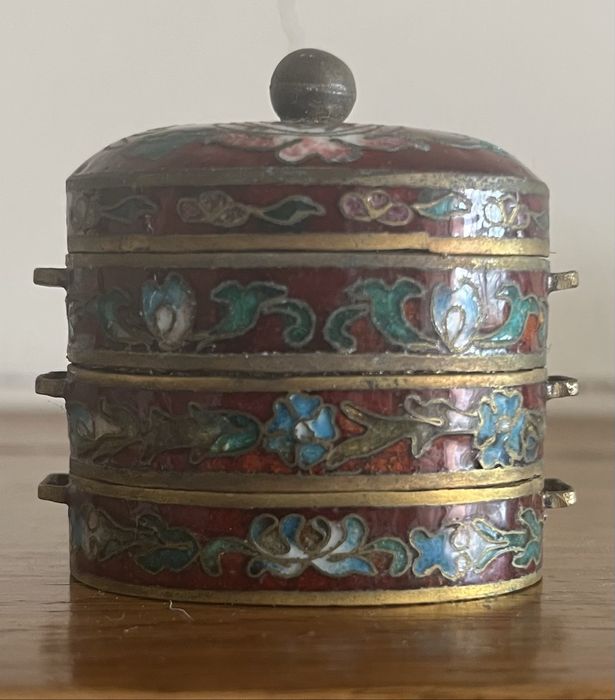 3 Caixas chinesas cloisonné empilháveis vintage (latão e esmalte)