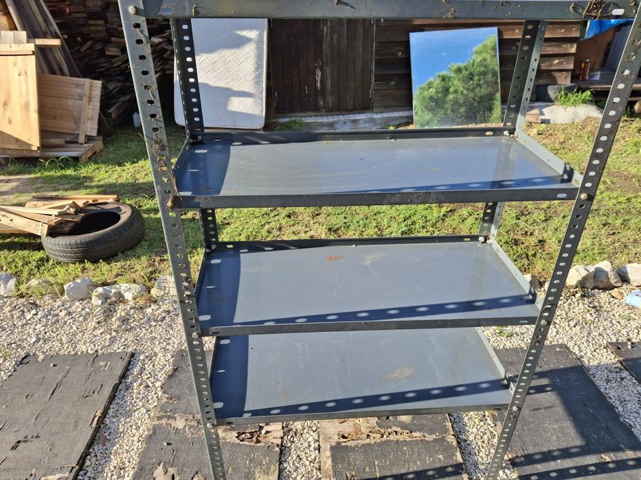 Estante de ferro 1.50 x 0.90