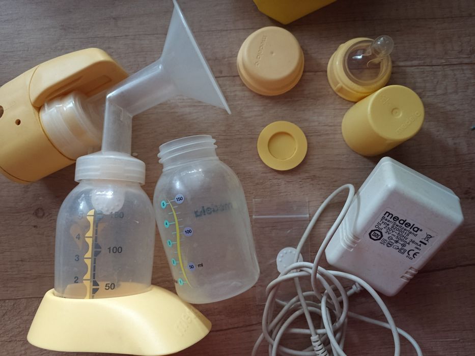 Молоковідсмоктувач Medela Mini Electric електричний з соскою +дар