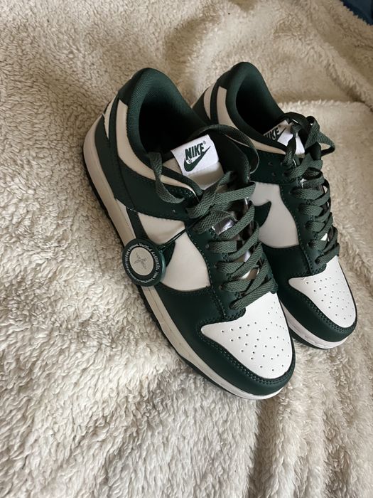 nike dunk low michigan state 41