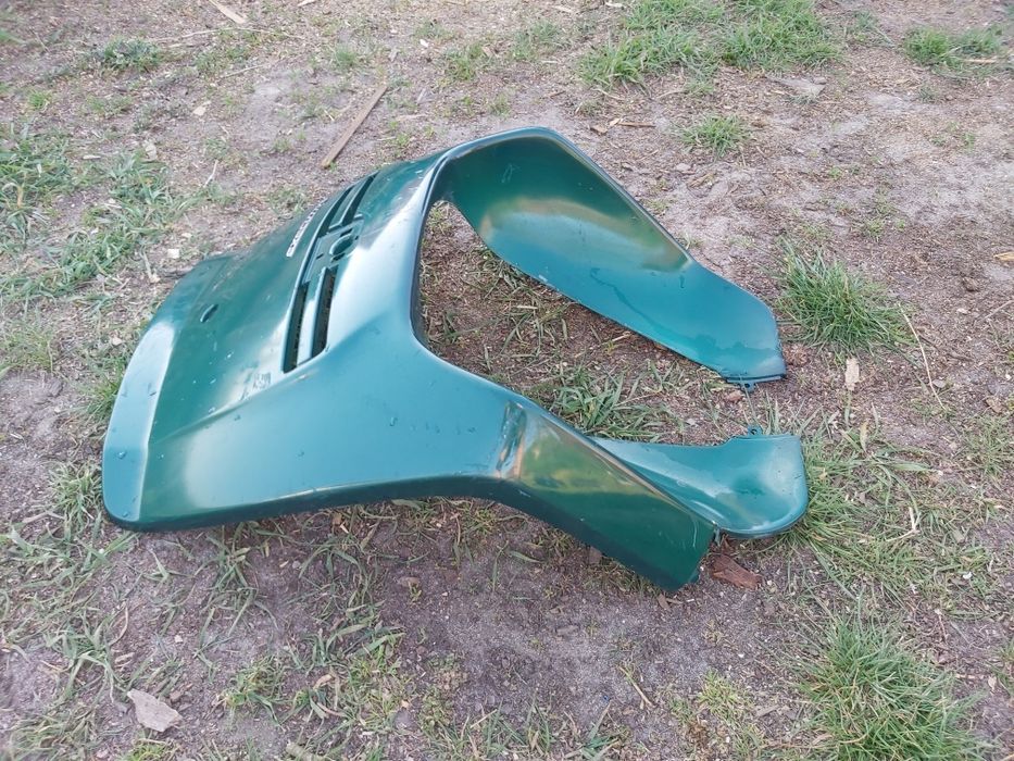 Peugeot SV 50 plastik czasza przód