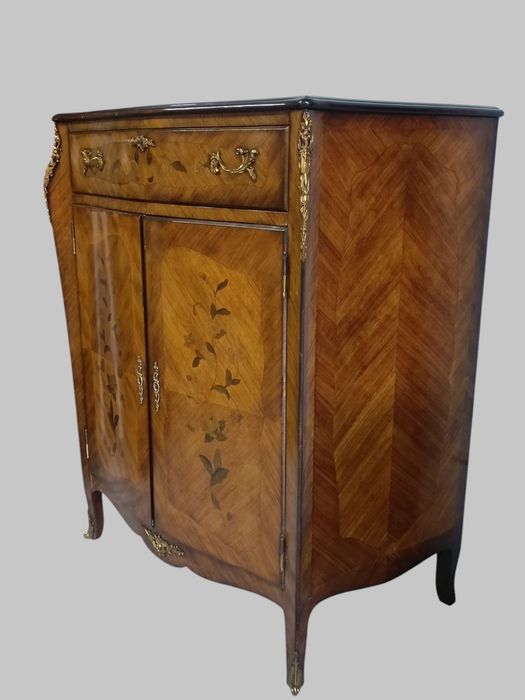 Вінтажна шафа - комод