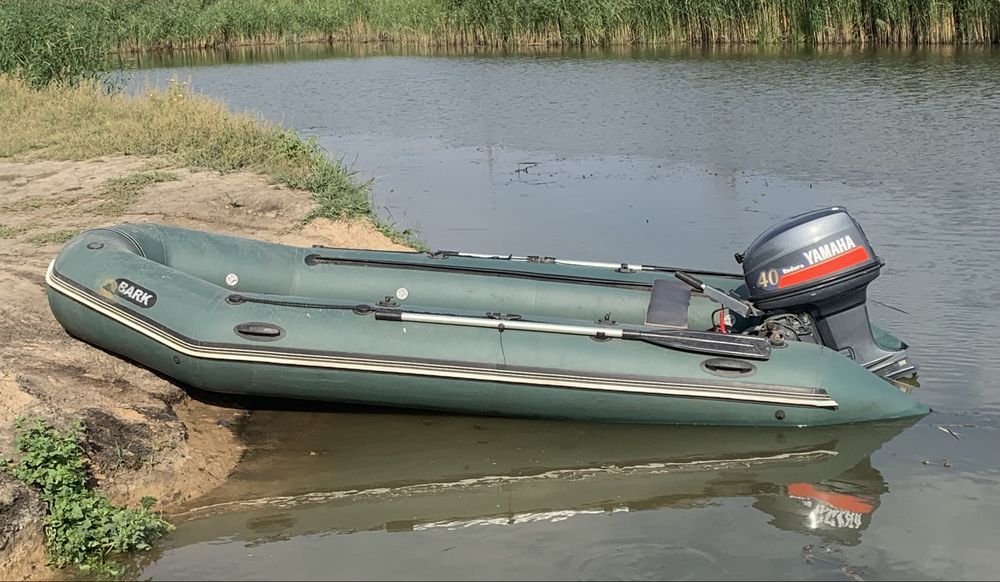 Продам водную ракету лодка барк 450 мотор yamaha ямаха 40 ендуро 2t