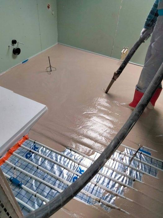 Wylewki posadzki anhydrytowe ogrzewanie podłogowe kanalizacja