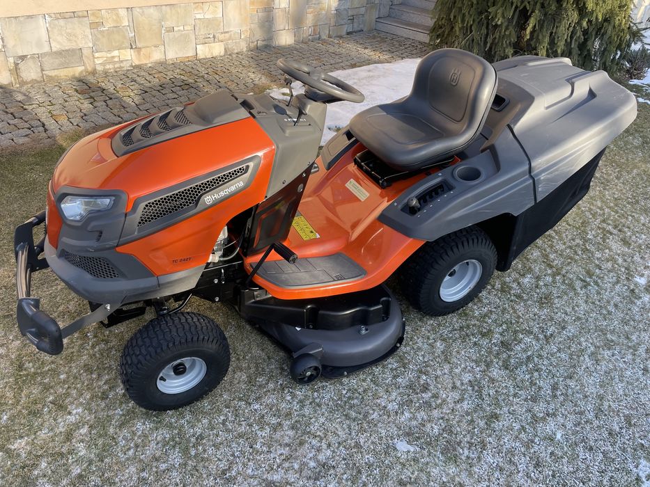 Husqvarna TC 242T traktorek kosiarka 20h pracy 2022r jak NOWY